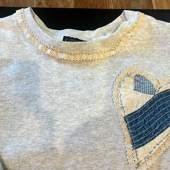Vintage Patchwork Quilt Heart and Lace Crewneck Sweatshirt - Picture 4 of 8